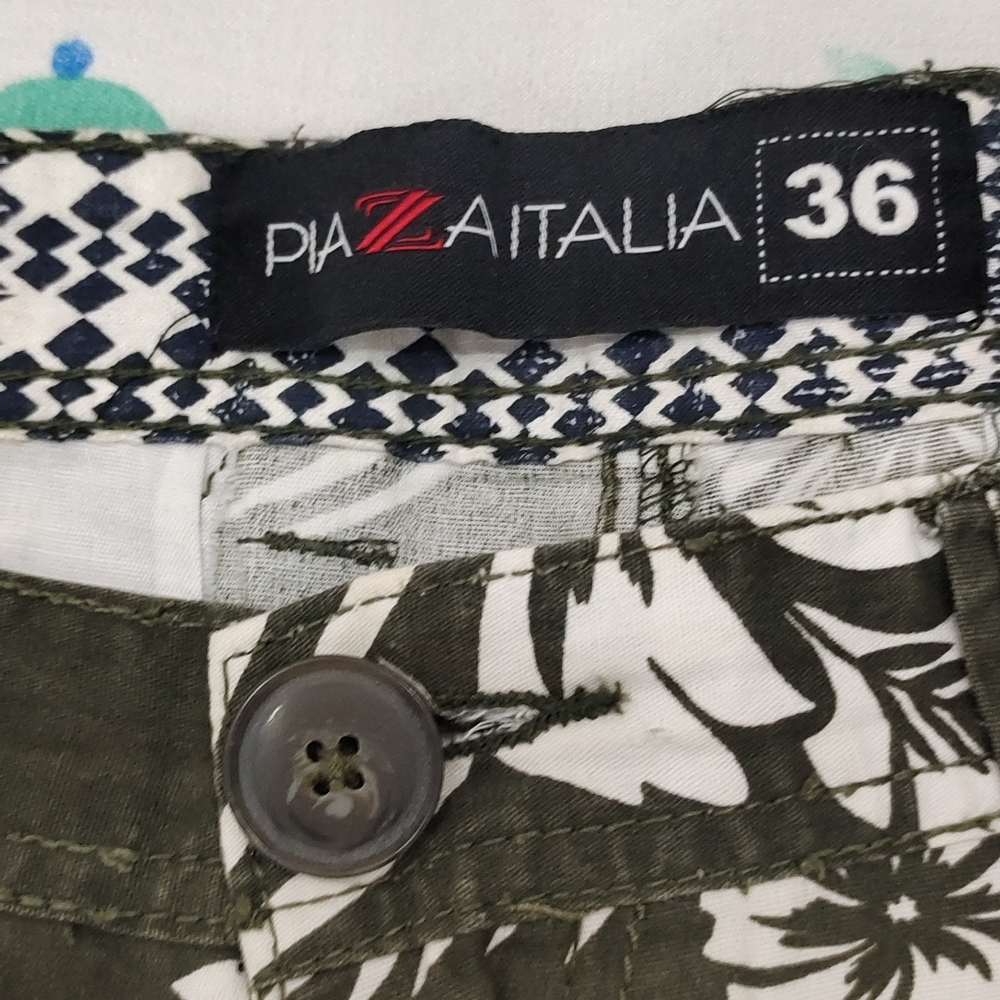 Floral print shorts - Picture 3 of 4